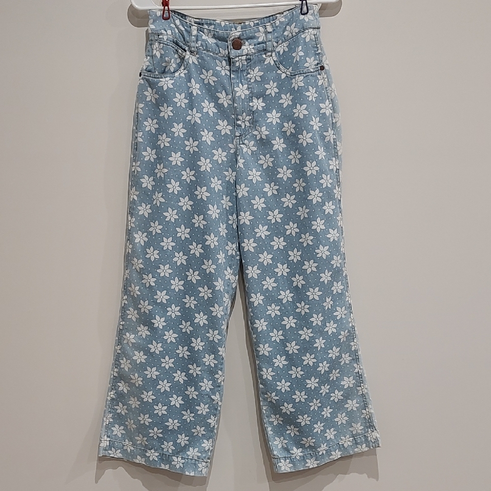 100 % Cotton Women Daisy Floral Blue Chambray High Rise Perfect Pair Jean